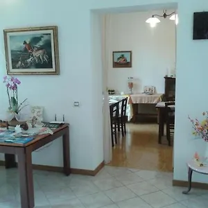 Isa , Carrara Italia
